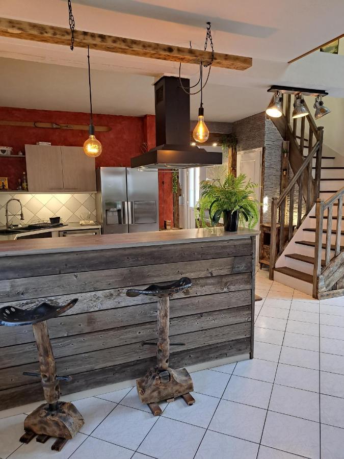 Gite Redrooster Home - 160M2, 4 Ch, 2 Sdb, Fibre, Parking, Sauna, Bain A Remous Theys Εξωτερικό φωτογραφία